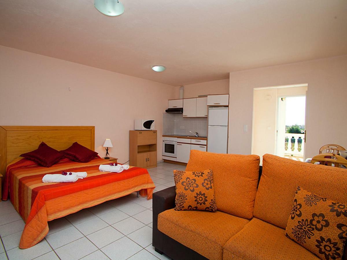Apartment Royal Delta-5 By Interhome ริวมาร์ ภายนอก รูปภาพ